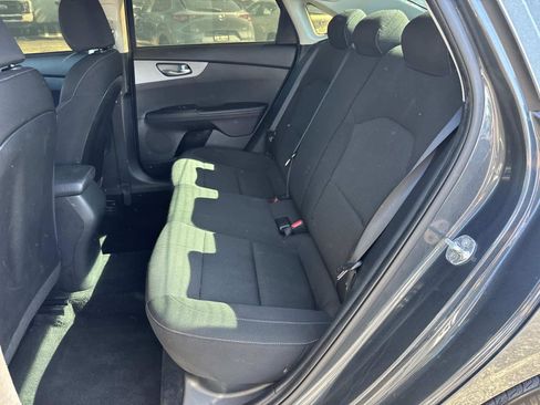 Used 2021 Kia Forte LXS image 32