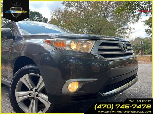 Used 2013 Toyota Highlander Limited image 6