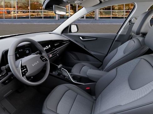 New 2026 Kia Niro EX FWD image 17