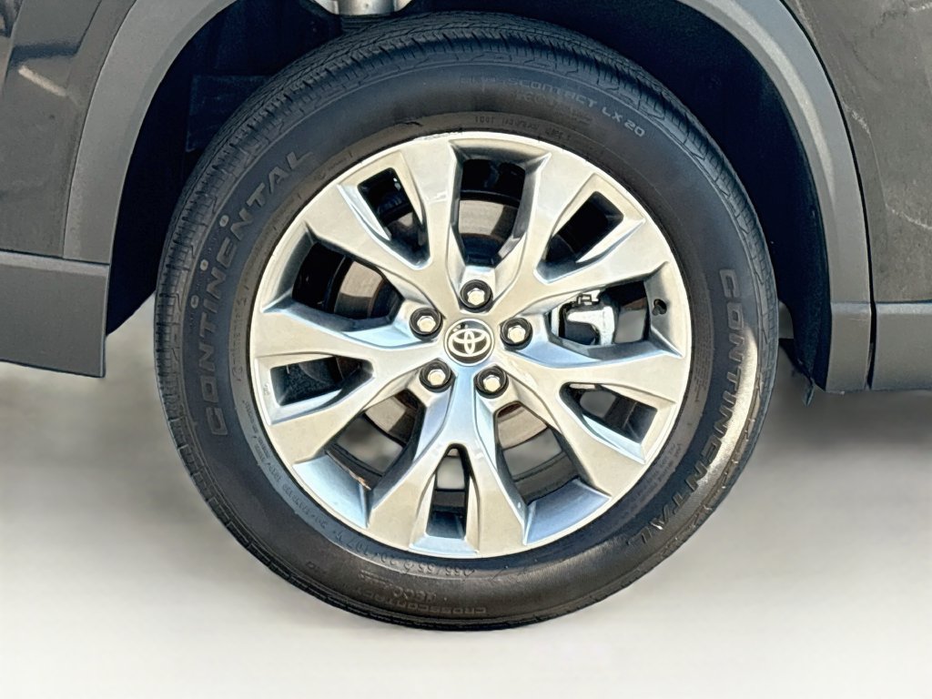 Used 2025 Toyota Grand Highlander FWD image 34