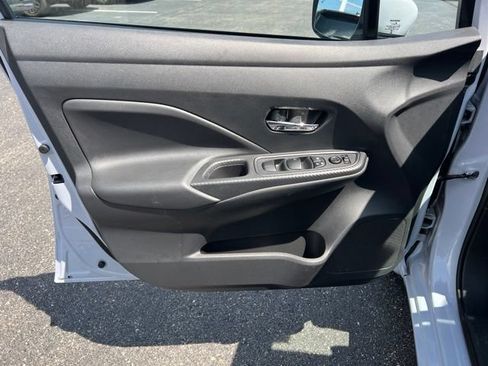 Used 2024 Nissan Versa SV w/ Trunk Package FWD image 23