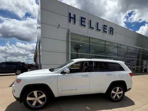 Used 2016 Jeep Grand Cherokee Limited AWD/4WD image 3