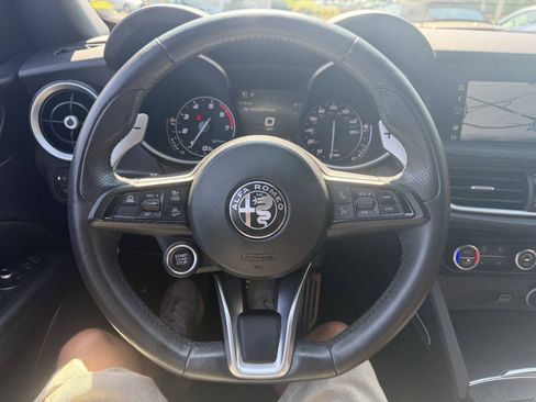 Used 2022 Alfa Romeo Stelvio Sprint AWD/4WD image 33