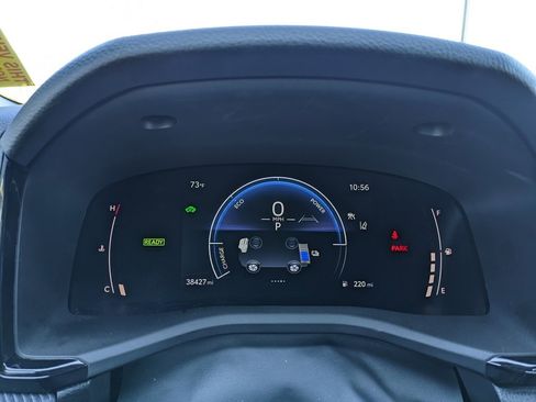 Used 2025 Toyota Camry SE image 26