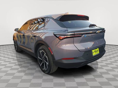 New 2026 Chevrolet Equinox EV LT image 4