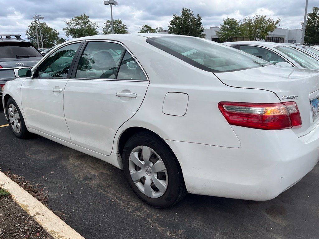 Used 2009 Toyota Camry LE FWD image 6