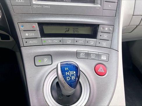 Used 2012 Toyota Prius Three FWD image 31