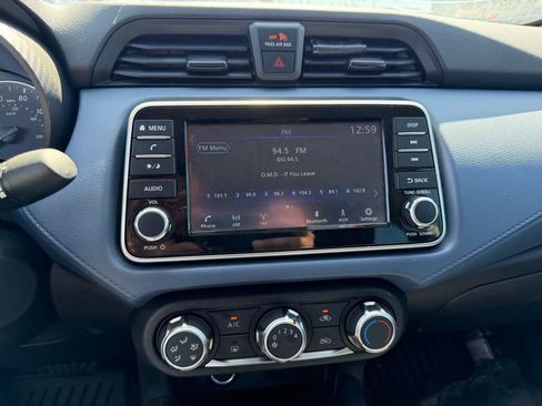 Used 2025 Nissan Versa SV w/ Trunk Package image 7