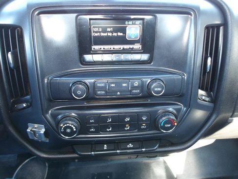Used 2015 Chevrolet Silverado 3500 W/T AWD/4WD image 19