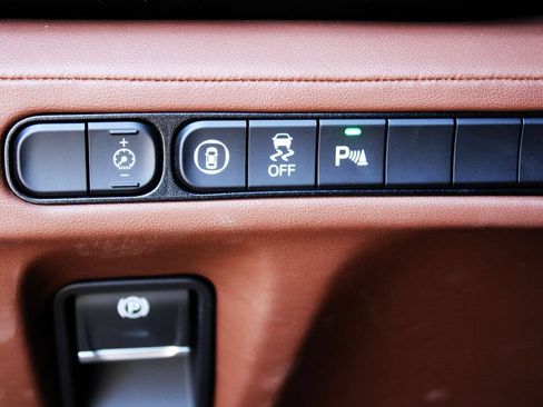 Used 2024 Acura MDX SH-AWD w/ Technology Package image 33