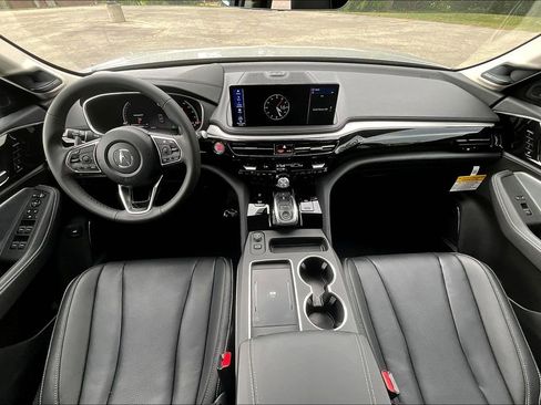 New 2025 Acura MDX w/ Technology Package image 2