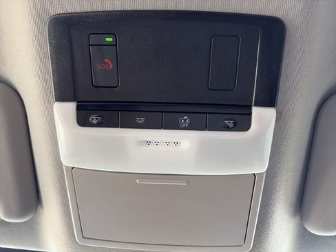 Used 2025 Nissan Sentra SV FWD image 21