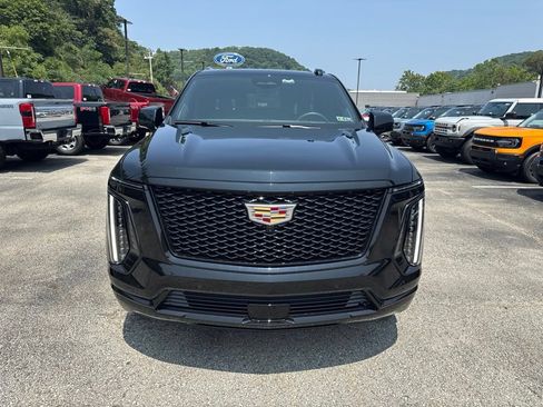 Used 2025 Cadillac Escalade Sport Platinum AWD/4WD image 5