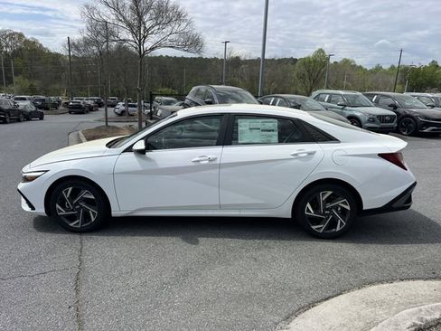 New 2026 Hyundai Elantra Limited w/ Cargo Package image 4