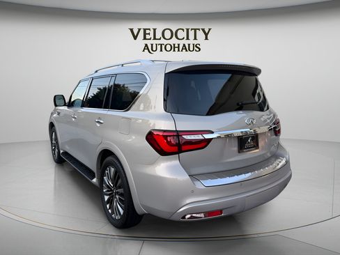 Used 2018 INFINITI QX80 4WD w/ Deluxe Technology Package image 5