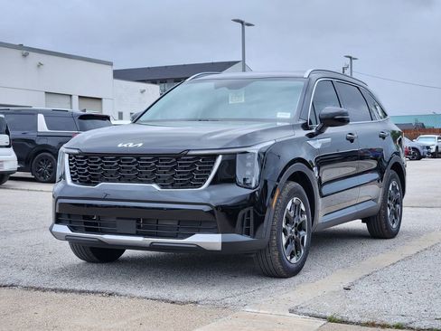 New 2026 Kia Sorento S image 2