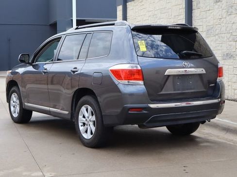 Used 2013 Toyota Highlander SE AWD/4WD image 3