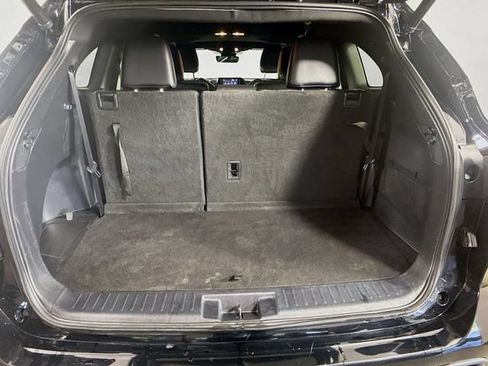 Used 2021 Toyota Highlander XSE AWD/4WD image 30