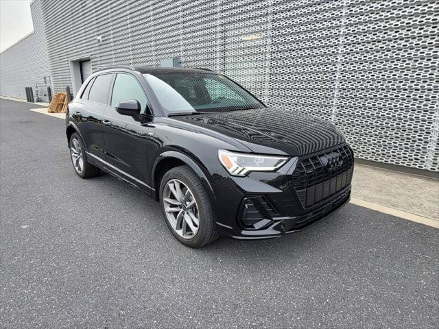 Used 2024 Audi Q3 2.0T Premium Plus AWD/4WD image 1