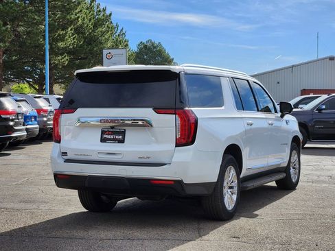 Used 2021 GMC Yukon XL SLT AWD/4WD image 3