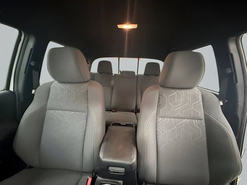 Used 2019 Toyota Tacoma TRD Off-Road w/ Technology Package RWD image 15