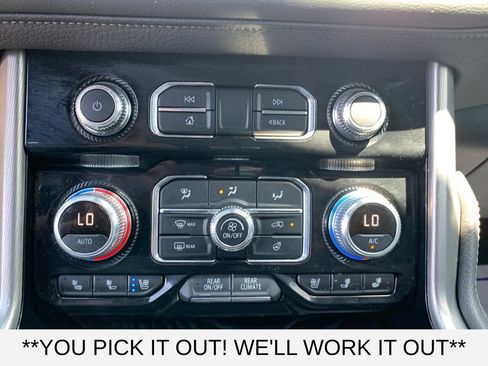 Used 2024 GMC Yukon XL Denali w/ Advanced Technology Package RWD image 21