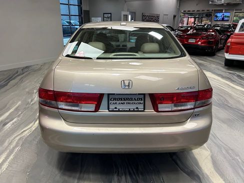 Used 2004 Honda Accord EX image 29