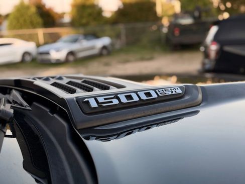 Used 2019 RAM 1500 Limited AWD/4WD image 13