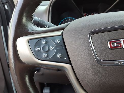 Used 2022 GMC Canyon Denali image 17