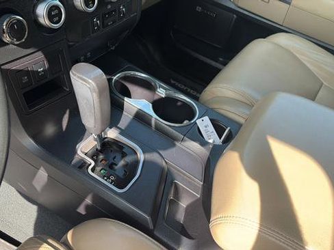 Used 2021 Toyota Sequoia Limited w/ Safety & Convenience Package AWD/4WD image 15