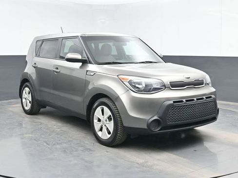 Used 2015 Kia Soul image 2