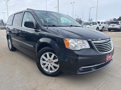 Used 2016 Chrysler Town & Country Touring