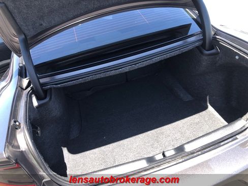 Used 2020 Dodge Charger SXT w/ Blacktop Package image 18