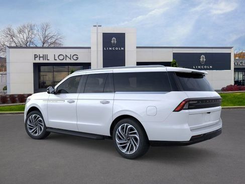 New 2026 Lincoln Navigator L Premier image 44