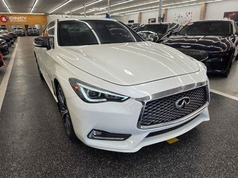 Used 2018 INFINITI Q60 3.0t Luxe w/ Sensory Package 3.0T Luxe AWD/4WD image 4