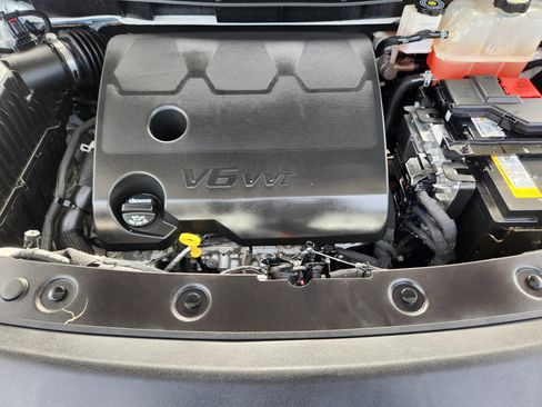 Certified 2024 Buick Enclave Essence image 32