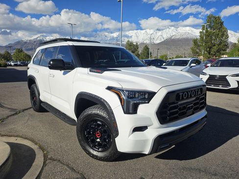 Used 2025 Toyota Sequoia TRD Pro AWD/4WD image 3