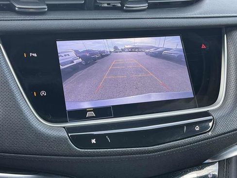 Used 2023 Cadillac XT5 Premium Luxury image 32