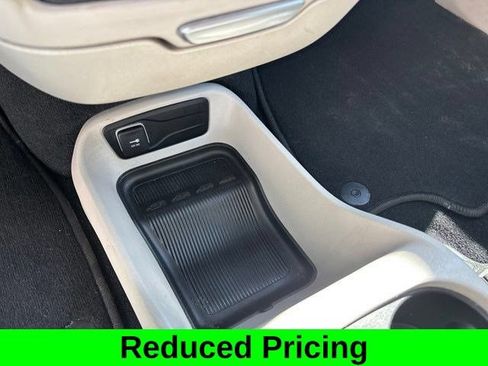 Used 2024 Chrysler Voyager LX FWD image 25
