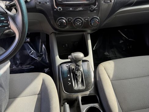Used 2018 Kia Forte LX w/ LX Rear Camera Package FWD image 17