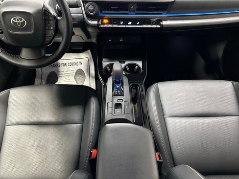 Used 2025 Toyota Prius XLE image 41