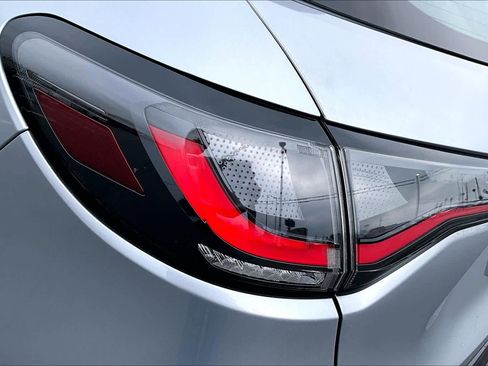 Certified 2025 Honda HR-V LX image 28