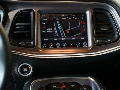 Used 2017 Dodge Challenger R/T Scat Pack RWD image 18