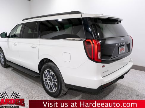 Used 2025 Ford Expedition Max Active image 3