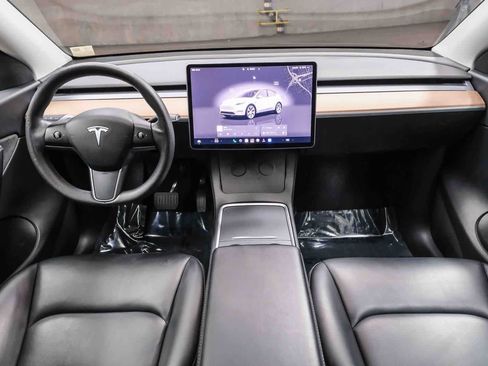 Used 2022 Tesla Model Y Long Range AWD/4WD image 15