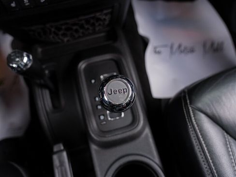 Used 2016 Jeep Wrangler Unlimited Sahara w/ Dual Top Group AWD/4WD image 36
