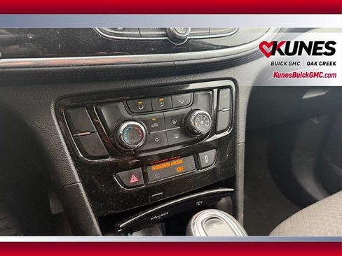 Used 2020 Buick Encore Preferred FWD image 19