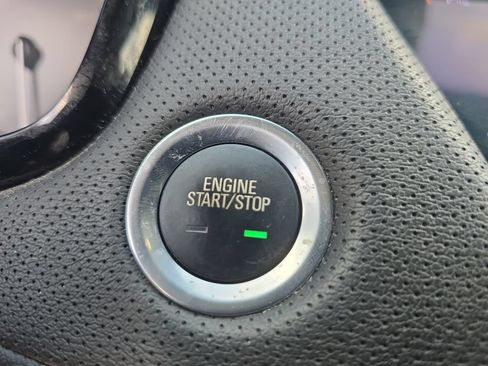 Used 2020 Cadillac XT5 Premium Luxury FWD image 29