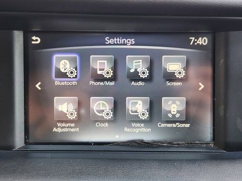 Used 2018 INFINITI QX30 image 15