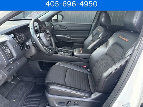 Used 2023 Nissan Pathfinder Rock Creek AWD/4WD image 11